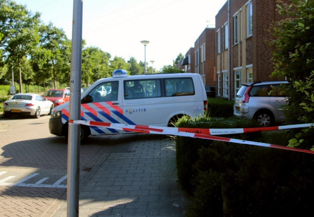 Persoon raakt gewond bij steekpartij in woning Voorhout (Video update)